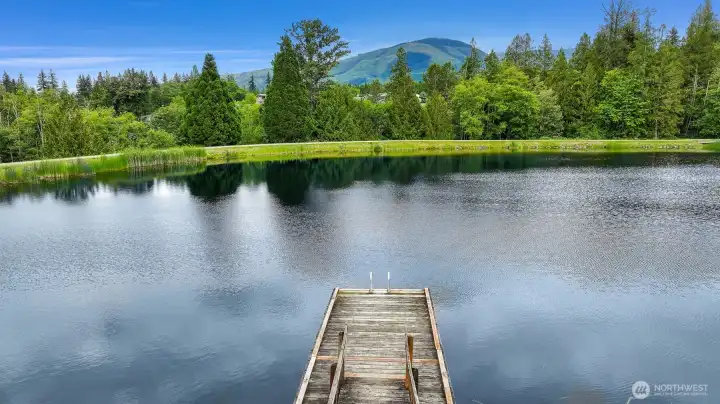 Smaller dock to the north of the large dock. Smaller dock to the north of the large dock.