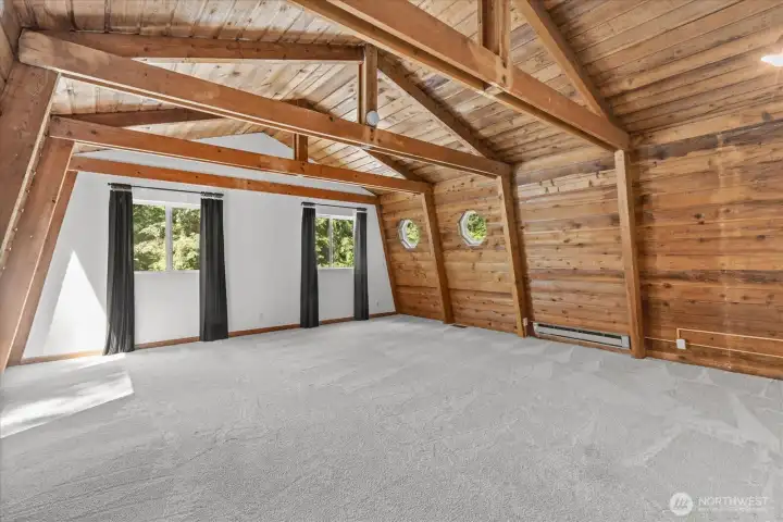 Volumious 3rd bedroom