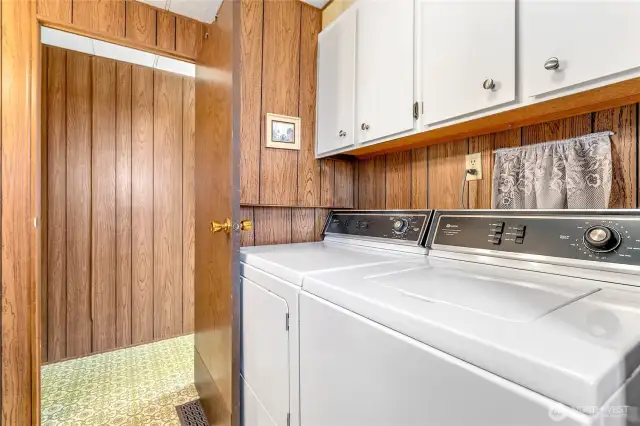 Full Size Washer and Dryer