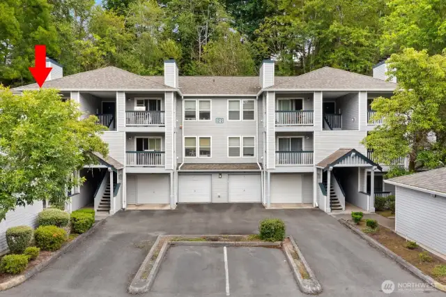 Welcome to Latitude! A sought-after, peaceful, and tree-lined community in Federal Way.