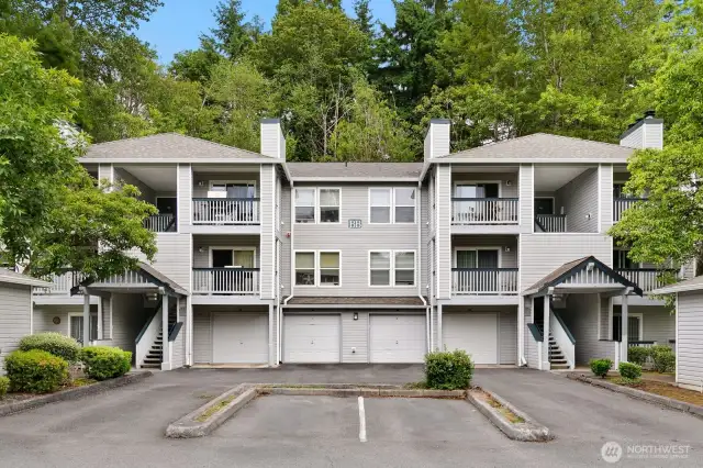 No rental cap makes this unit a smart buy.