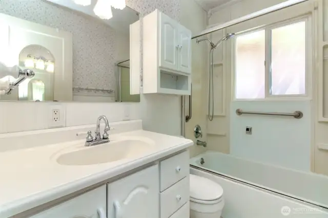 Shared full bathroom located on the main level -