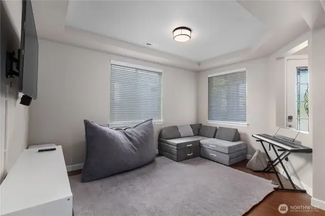 Formal Dining or Play area