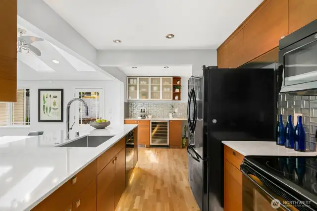 Quartz Countertops with Coordinating Appliances.