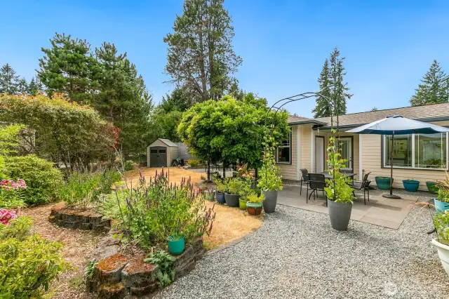 Meticulously Maintained Garden.