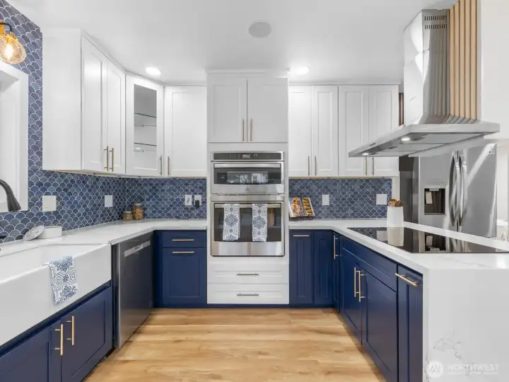 Soft close cabinets throughout