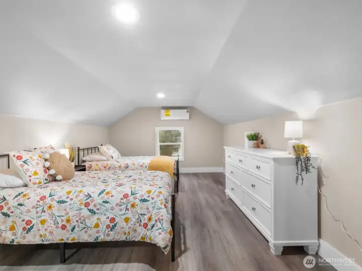 Bedroom 3 (upstairs)