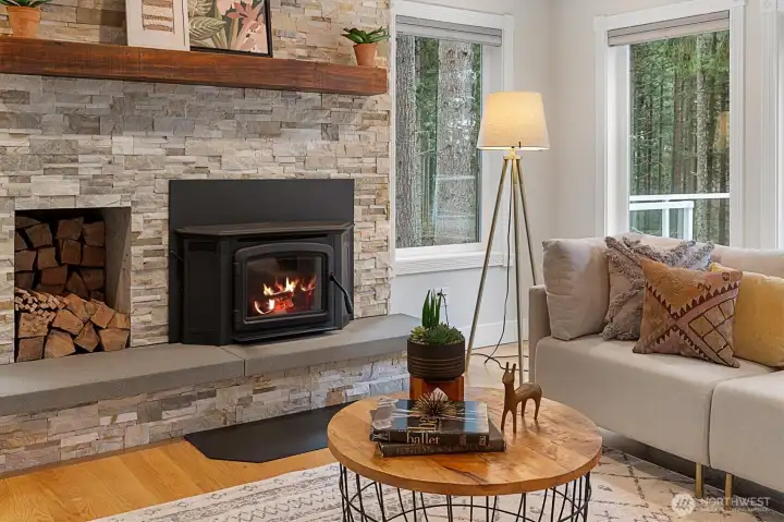 Gorgeous, clean woodburning fireplace