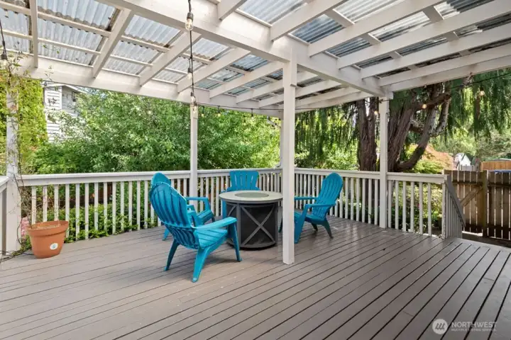 Covered Back/Side Deck for year round use