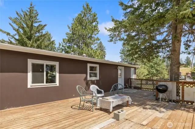 Spacious deck with access from the laundry area - great spot for the BBQ