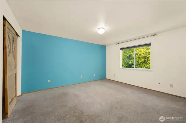 Another view of the master bedroom looking out over the greenbelt.  Upstairs bedrooms all have black-out shades.