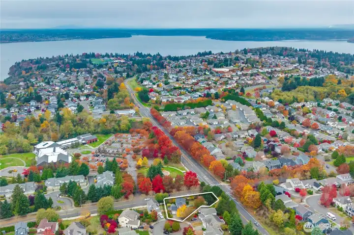 Located in the sought after Northshore community!