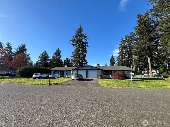 Duplex 1521-1523 Street View from Cul-d-sac