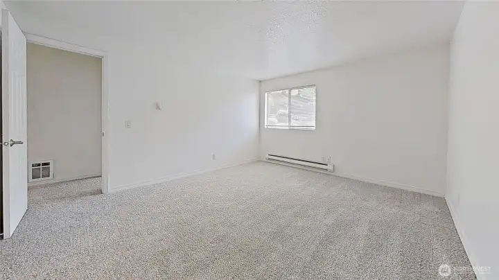 Primary bedroom no staging