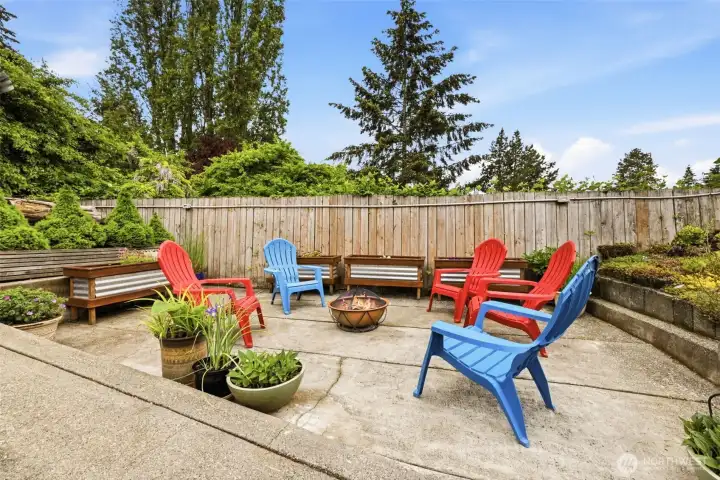 Outdoor gathering spaces are perfect for evenings around the fire pit under the stars.