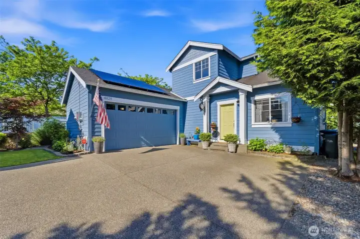Welcome Home to 4929 Baltic St