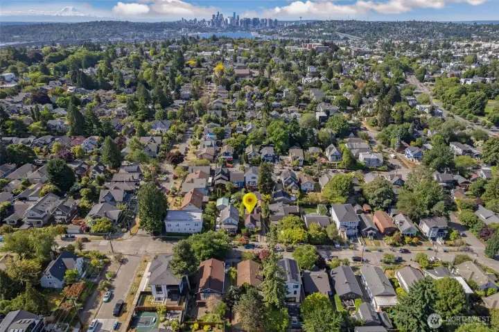 Close to the city, Lake Union, bike trails, 99, I-5 and 520.