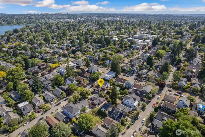Just a few blocks to Green Lake