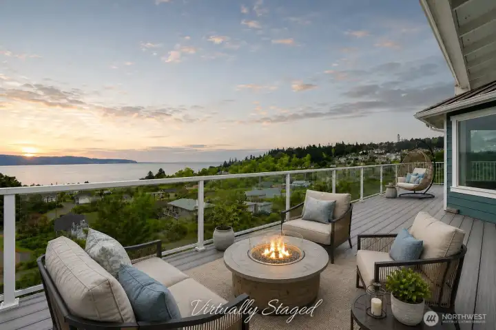 Entertainment size deck