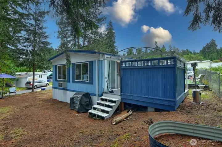 Back entrance to rear deck