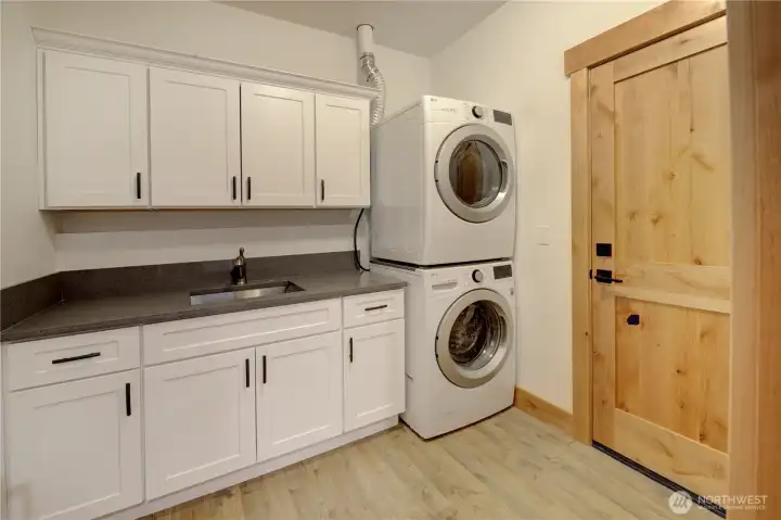 Walk in mud laundry room from garage Walk in mud laundry room from garage