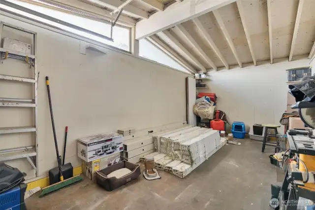 Garage 2