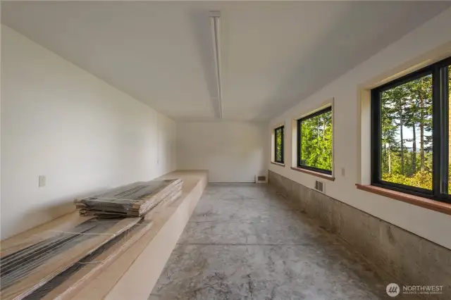 Hobby/Art studion interior.