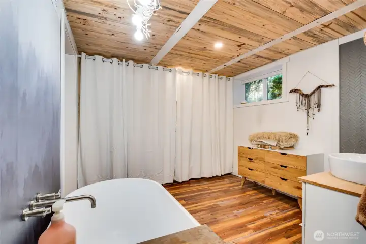 Downstairs ensuite with laundry and storage