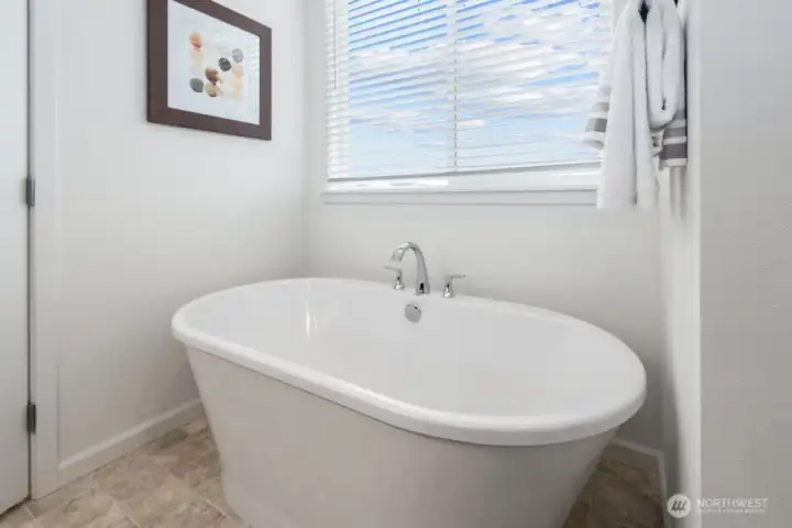 **Photo is a representation only. Same floorplan in the community, different homesite. Colors and features will vary.**