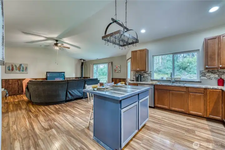 This space is perfect for hosting a summer bbq!  There is room for everyone.