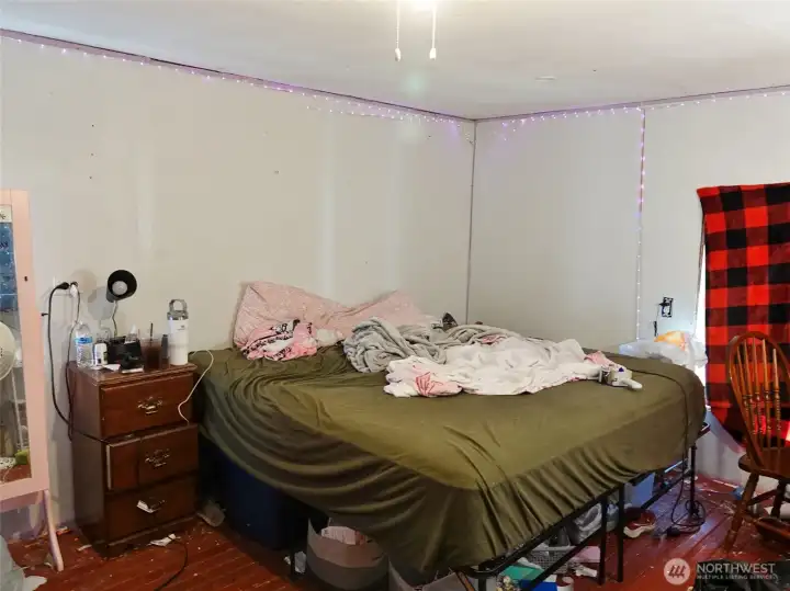 Bedroom #1