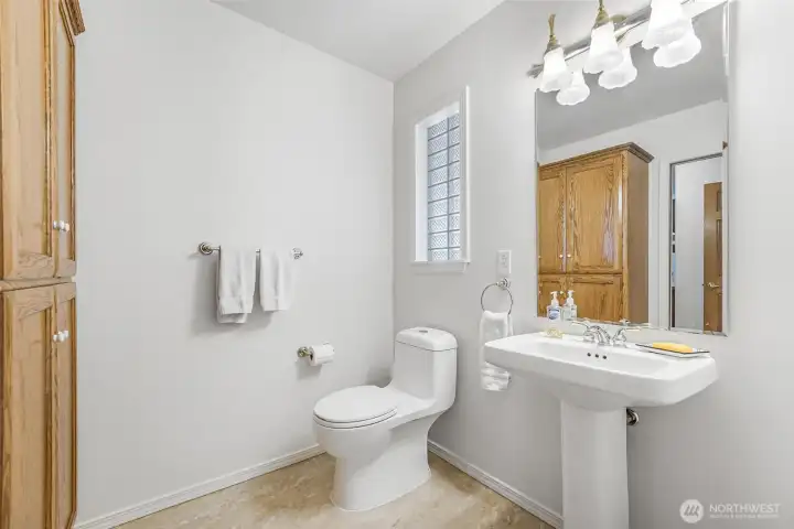 The main floor's 1/2 bathroom.