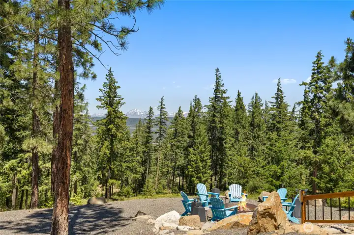 Outdoor firepit with a view!