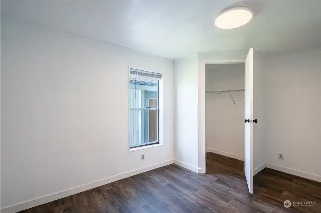 2nd bedroom with walk in closet