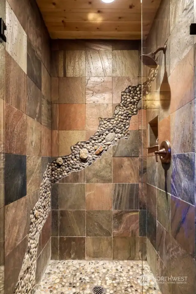 Main Level 3/4 Bath