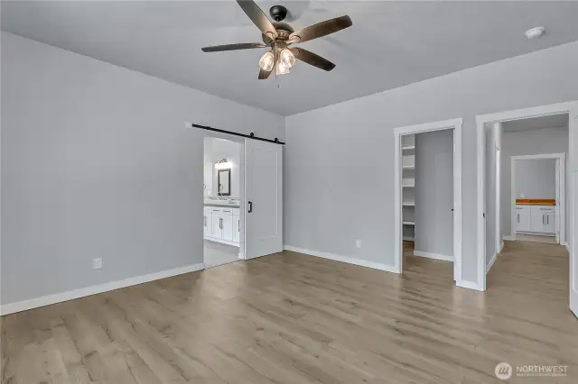 Large walk-in Closet