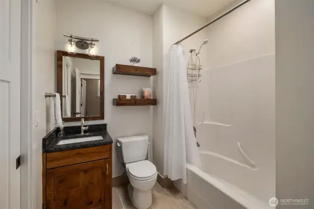 Guest Bath~