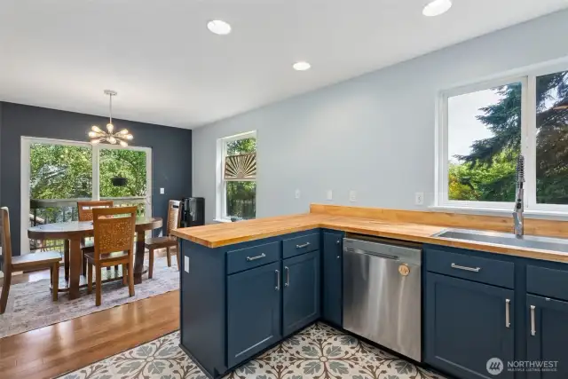 Unit 4646 Kitchen