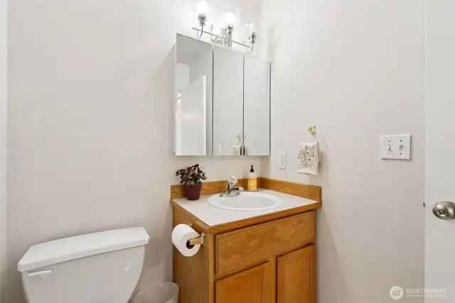 Unit 4646 Primary Bathroom