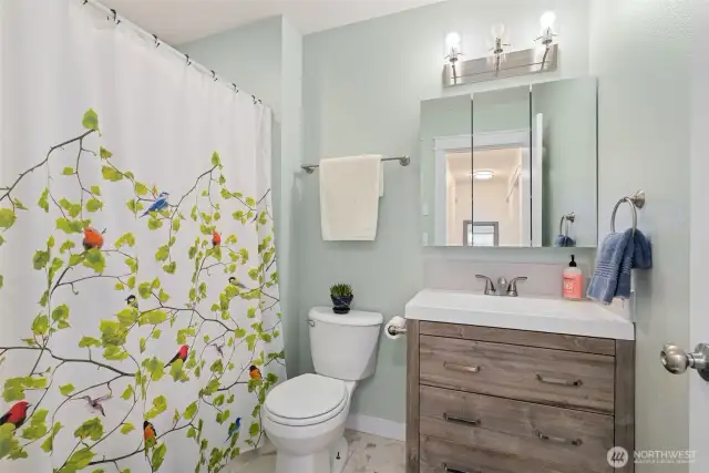 Unit 4646 Up Stairs Bathroom