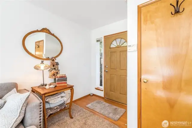 Several year old photos of tenant occupied unit 4648