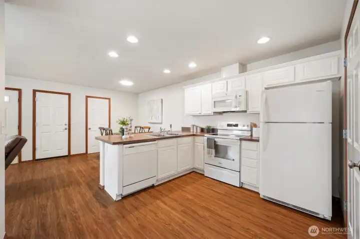 Charming, easy-to-maintain kitchen