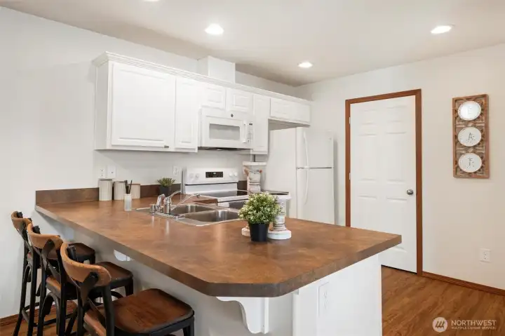 Charming, easy-to-maintain kitchen
