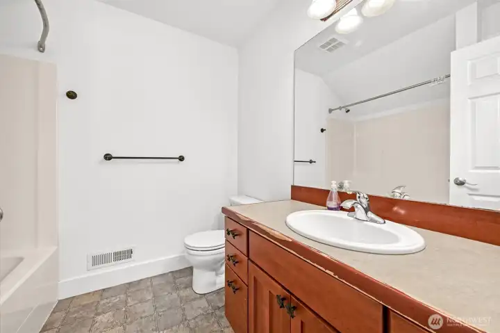 downstairs full bathroom