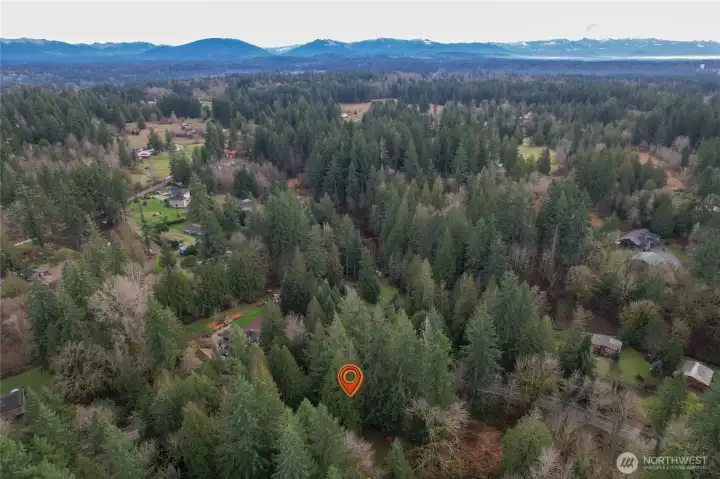 The expansive lot, close in location and Tahoma School District setting make it a compelling investment.