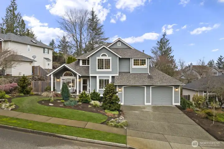 This stunning Forster Woods home pairs breathtaking Mt. Si and Rattlesnake Ledge views with impeccably curated, designer-level updates throughout.