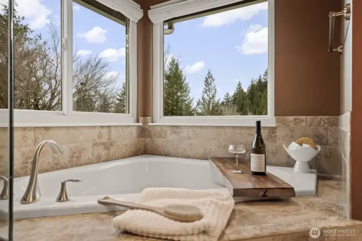 Get a resort-caliber experience while soaking in the large tub and looking at Mt Si and the surrounding landscape