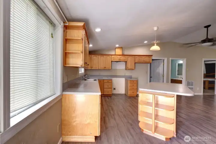 Kitchen, Island