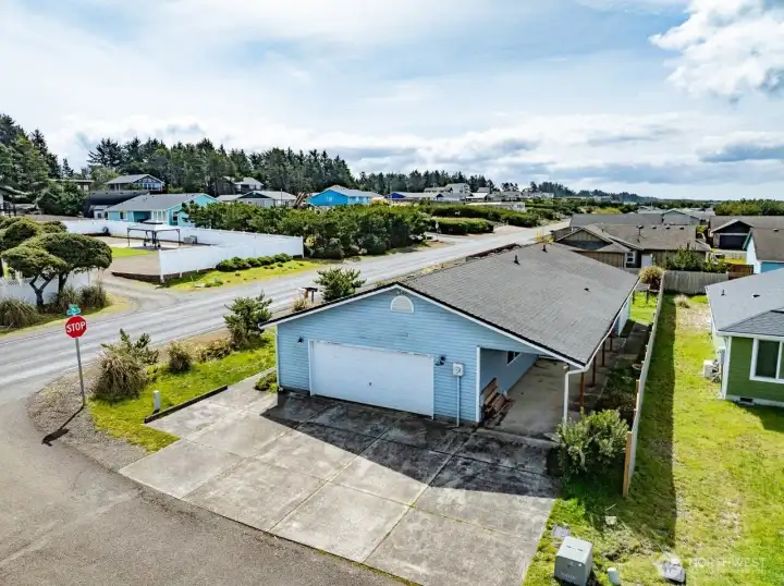 Aerial View, Driveway