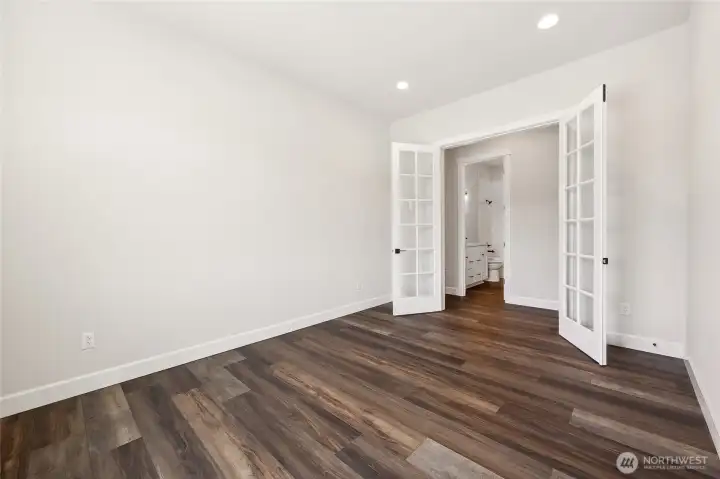 Photo not of actual home
